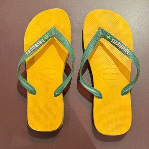 Havaianas BRASIL Vibrant Yellow and Green Sandals